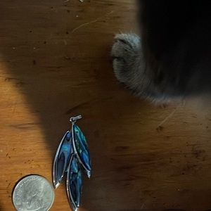 Abalone triple leaf pendant